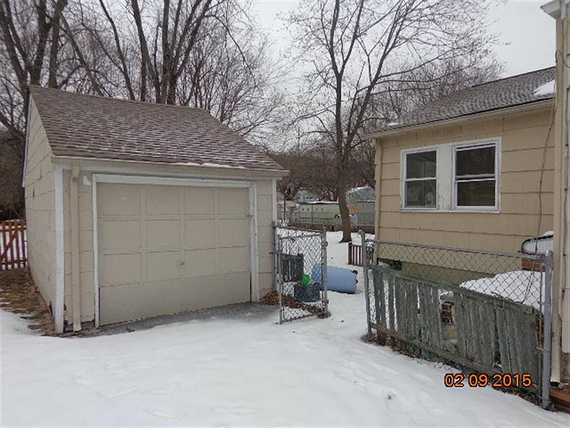 2nd image of 417 Mountain Ave