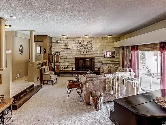 5th image of 592 Fairmont Dr