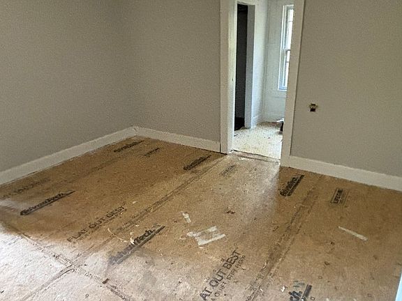 2nd image of 210 Pap Johnson Cir