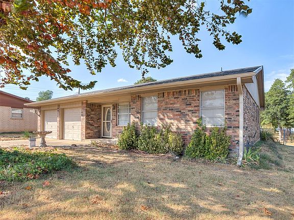4th image of 3323 Cox Cir