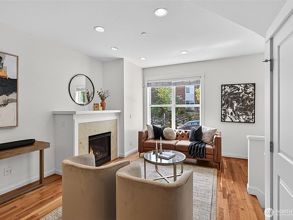 3rd image of 804 3rd Avenue N