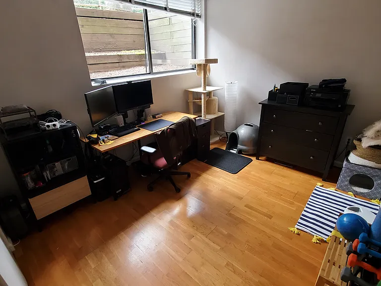 bedroom 2 or office