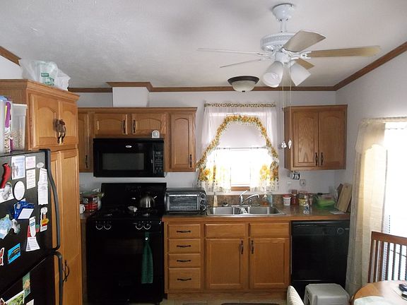 3rd image of 2469 Dolphin Dr