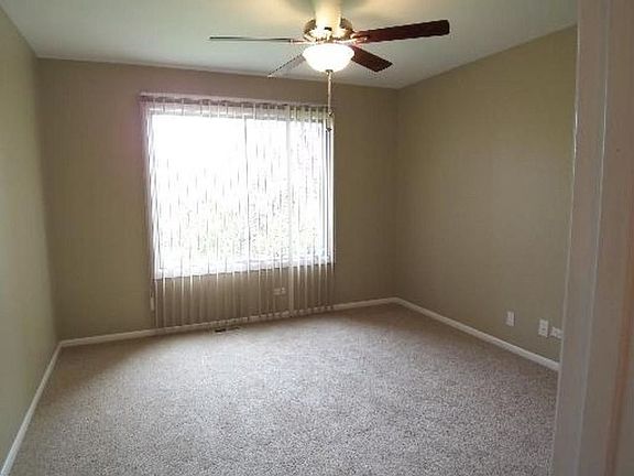 4th image of 7958 S Knottingham Cir #C