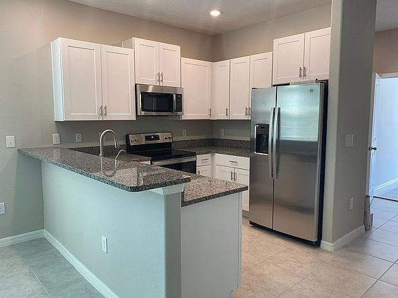 2nd image of 9644 Pembrooke Pines Dr