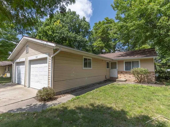 3319 Henry St, Midland, MI 48642