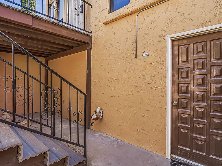 10604 Springwood Dr #D — Photo 14