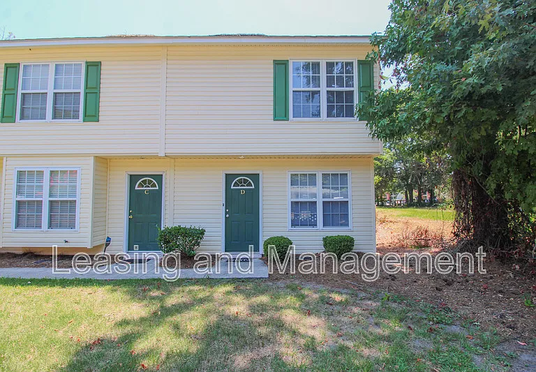 1423 Ashley River Rd #1D — Photo 2