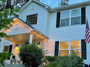 890 Pine Forest Dr, Eugene, OR 97405