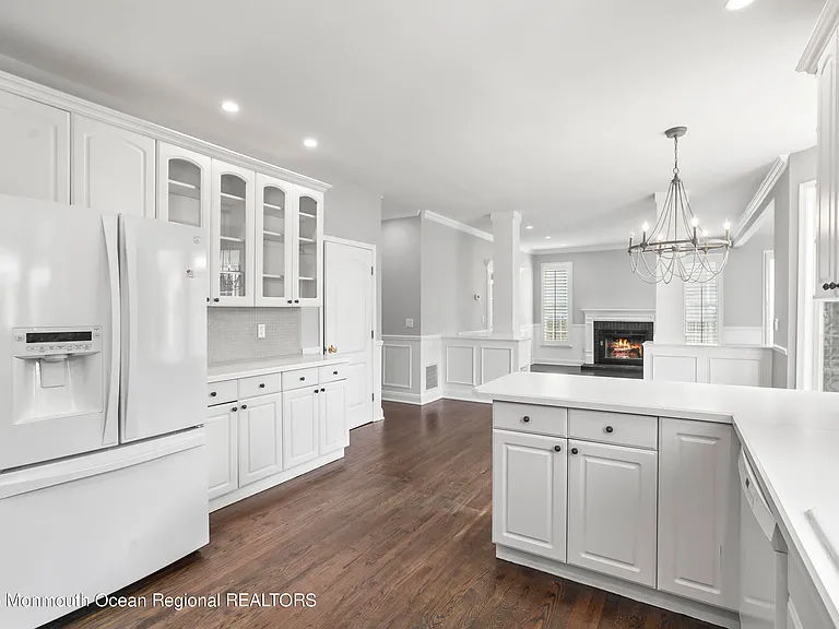 74 Seaview Ave — Photo 34