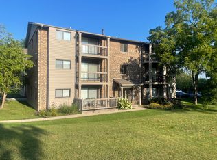 3258 W 184th St #1S, Homewood, IL 60430