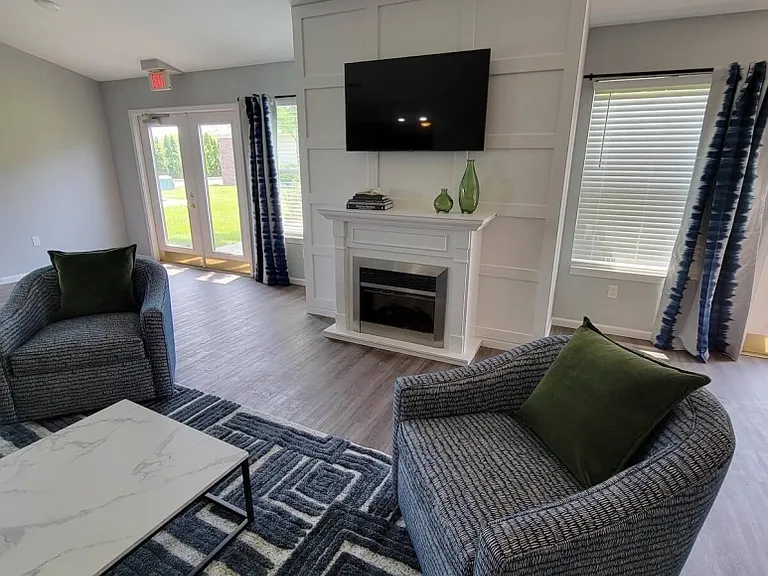Michigan City Apartments — Photo 8