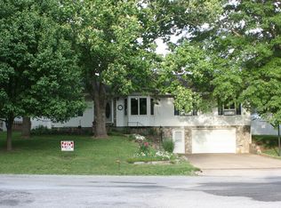 310 Susan Ave, Energy, IL 62933