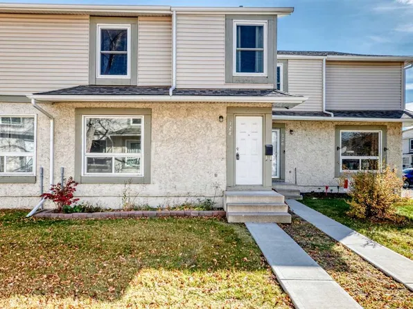 128 N Deer Ridge Ln SE, Calgary, AB T2J 6N4