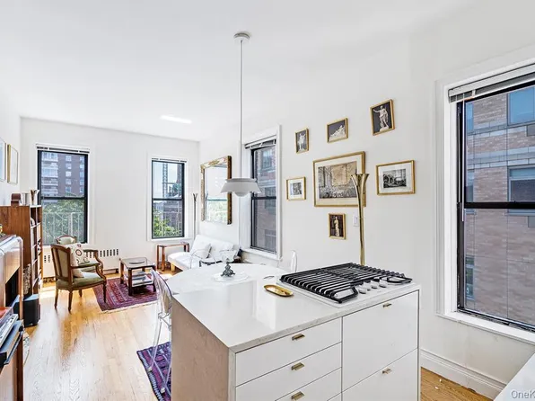 140 Claremont Avenue image 1 of 11