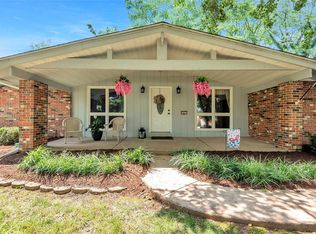 271 New Ballwin Rd, Ballwin, MO 63021