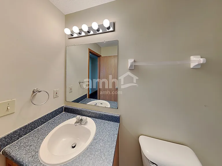 1064 Amherst Blvd — Photo 11