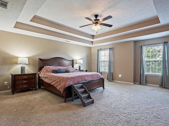 4th image of 921 Watermark Drive