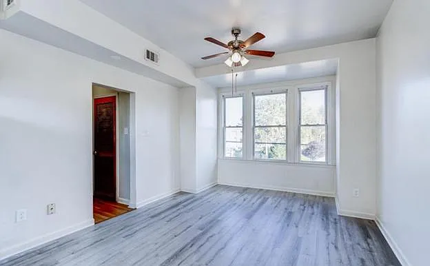 2524 W Girard Ave #2 — Photo 5
