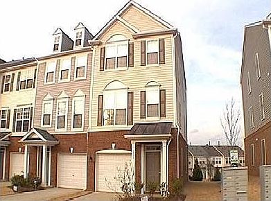 Front of House (End Unit)
