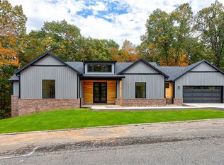 4 Epping Dr, Bella Vista, AR 72714