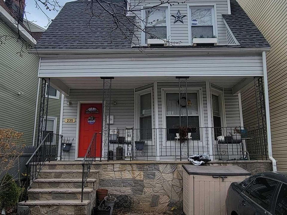 1st image of 235 W 6th Ave