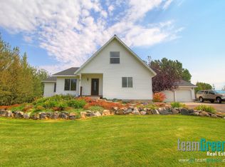 910 Russell Rd, Sugar City, ID 83440