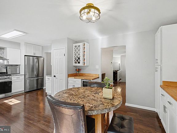 5th image of 7705 Jewelweed Ct