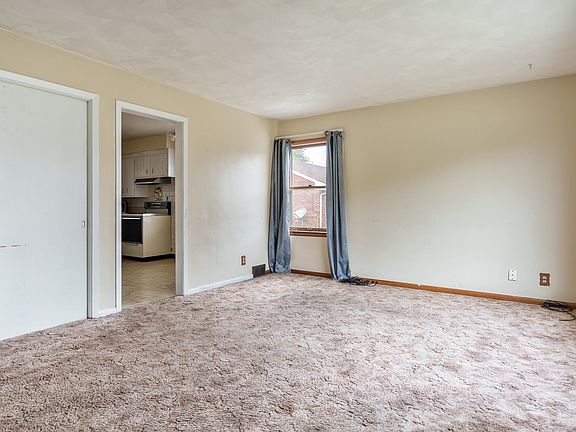 2nd image of 2614 N Rockton Ave
