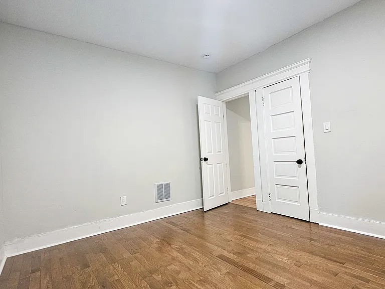 370 Shelton Ave #2B — Photo 11
