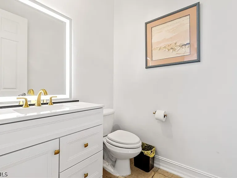 3101 SW 26th Pl — Photo 37
