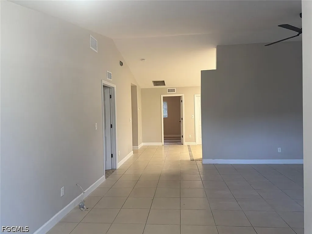 3 bed, 2.0 bath, 1179 sqft, $1,550 — Photo 4