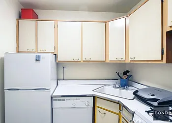 Rented by Bond New York