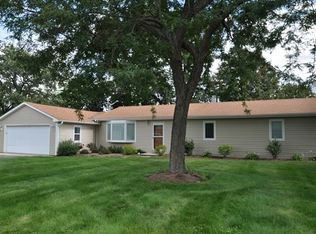 8306 Nolan St, Harvard, IL 60033