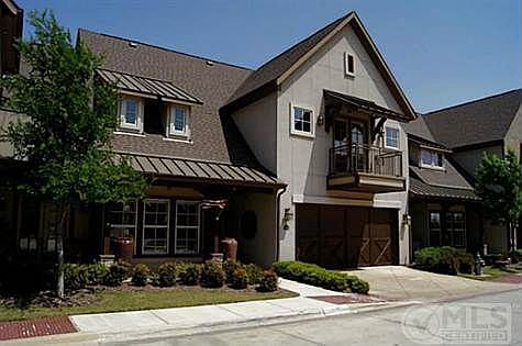 1st image of 320 Watermere Dr