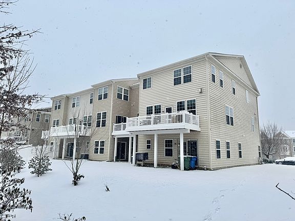 2nd image of 1622 Livingston Dr