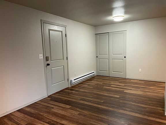 5th image of 2400 20th Ave NW #2B