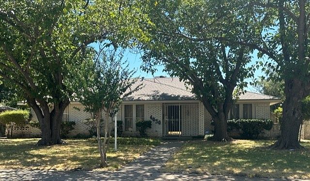 1st image of 4030 Oak Arbor Dr