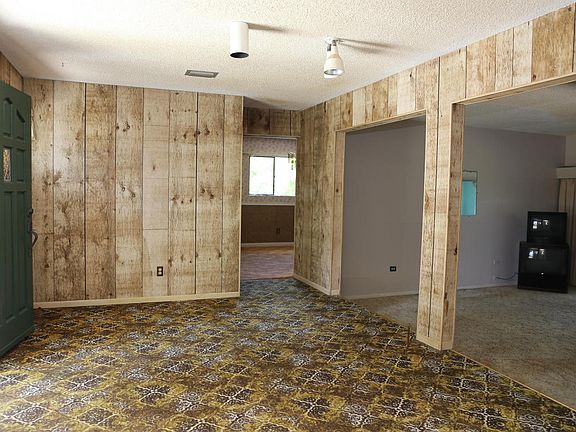 5th image of 4706 Palmetto Dr