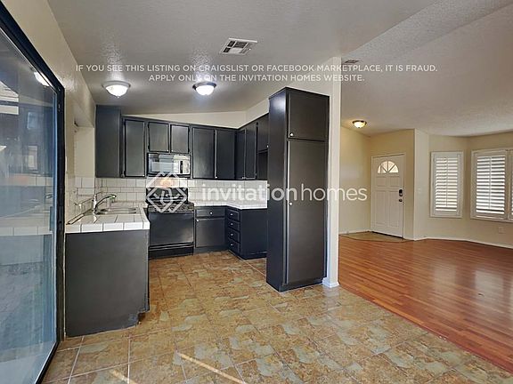 5th image of 15111 Wavecrest Dr