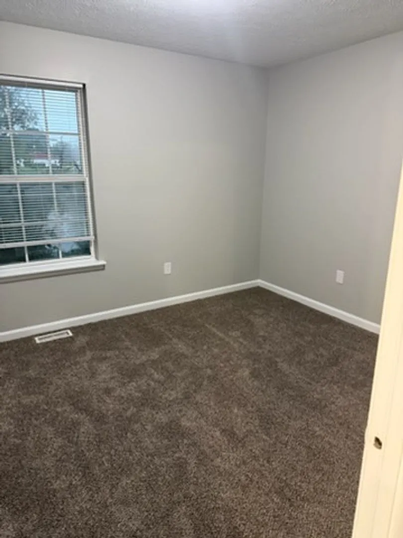 418 Jason Drive — Photo 3