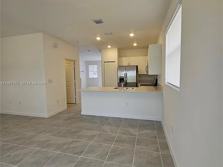 2739 SE 25th Ave — Photo 3