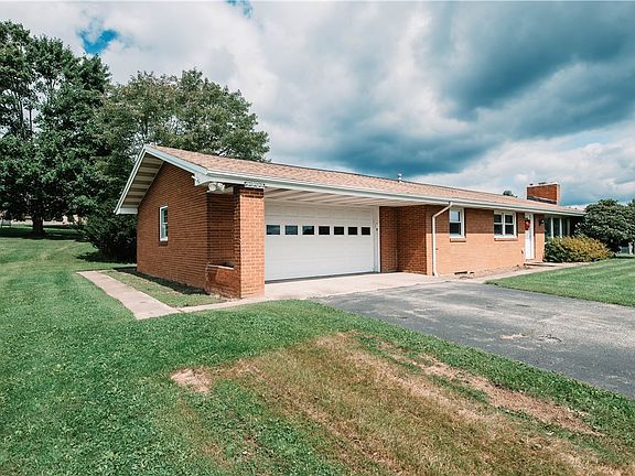 2nd image of 2242 Birchwood Dr