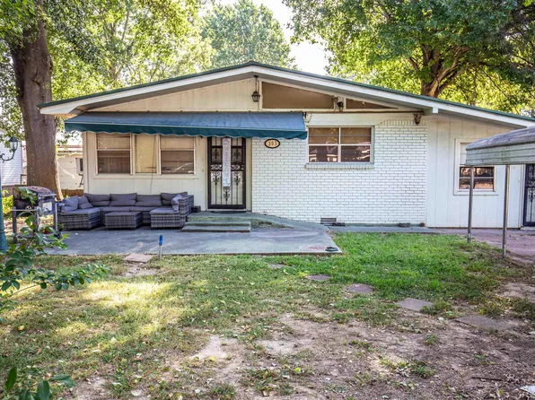 305 Wade St, McCrory, AR 72101