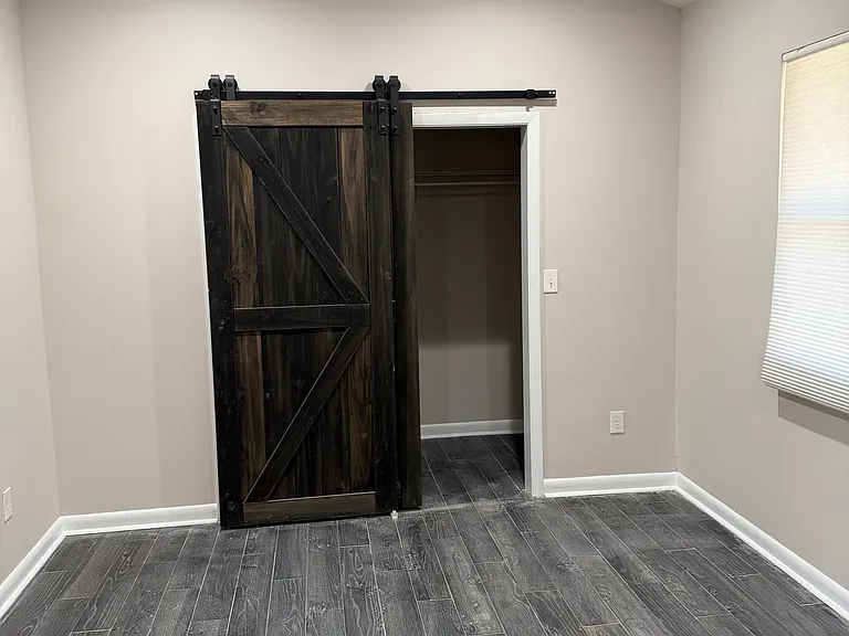 Shamrock Dr — Photo 19