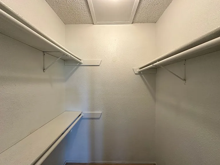 1602 Becker Dr — Photo 26