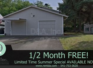1692 Del Rio Ave SE, Albany, OR 97322