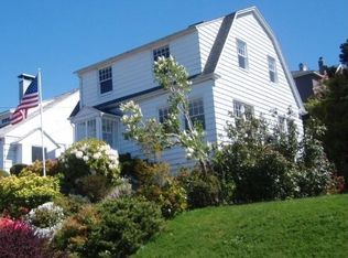 1585 Irving Ave, Astoria, OR 97103