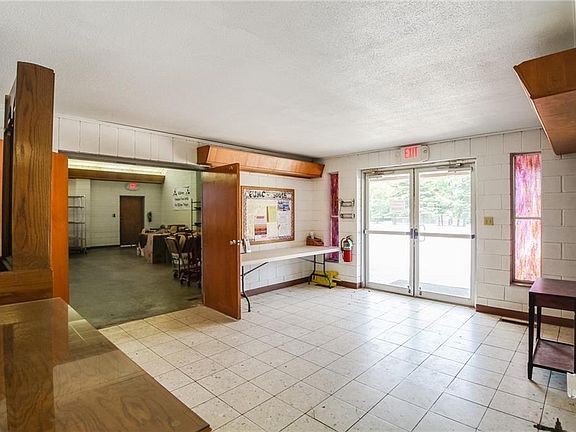 2nd image of 3014 S Husband St