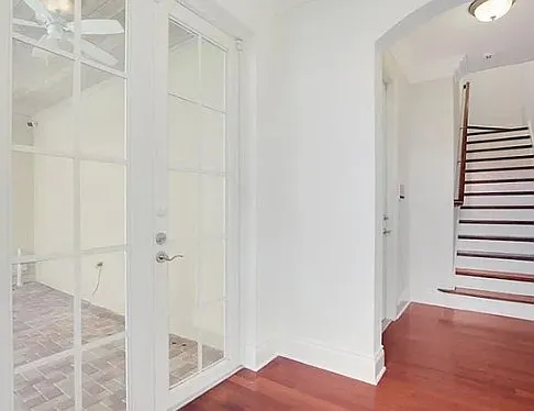 180 NE 6th Ave #F — Photo 7
